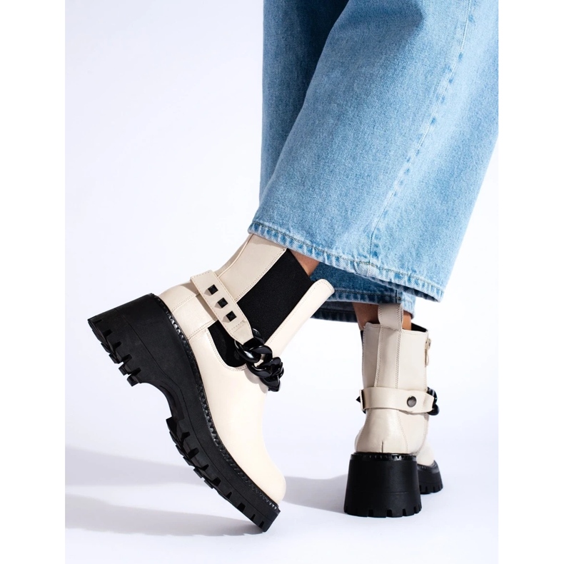 Bottines Chelsea femme avec chaîne beige 1