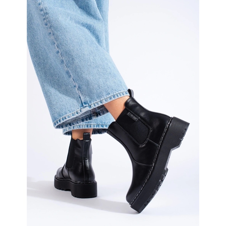 Bottines Chelsea femme noires Big Star II274101 le noir 1