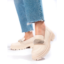 Chaussures pour femmes en cuir écologique beige 1