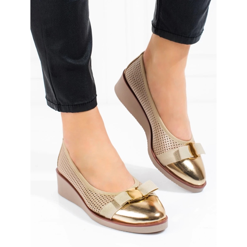 W. Potocki Escarpins femme Potocki or ajouré beige 2
