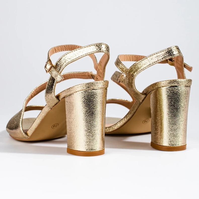 Sandales dorées Shelovet pour femmes élégantes sur le poteau le noir 1