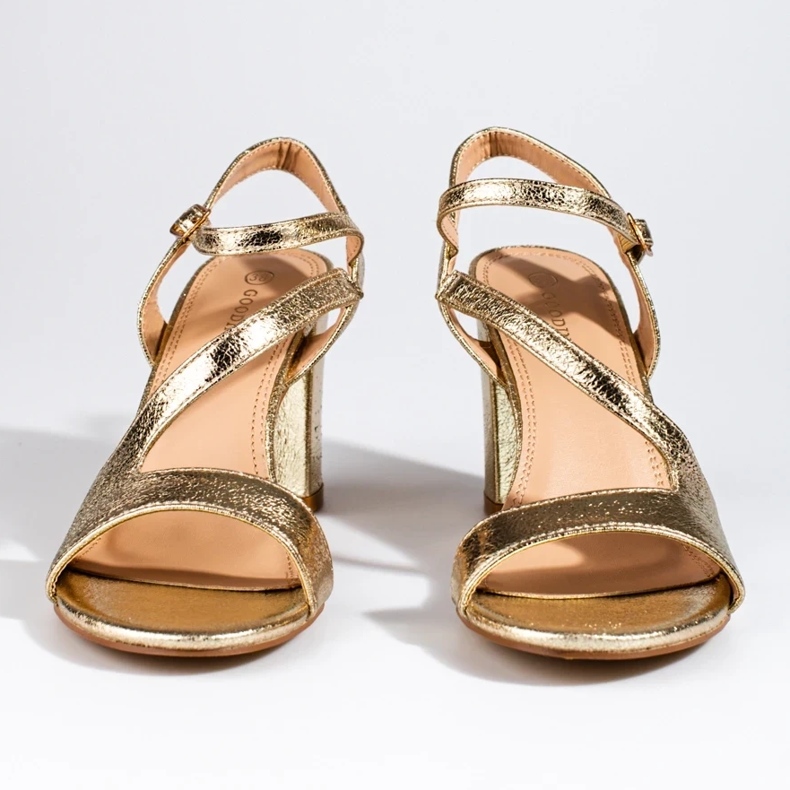 Sandales dorées Shelovet pour femmes élégantes sur le poteau le noir 2