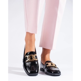 Chaussures femme noires vernies avec chaîne Shelovet 2