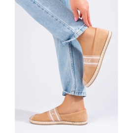 Espadrilles en daim beige pour femme de Vinceza 2