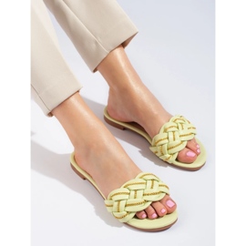 Élégantes pantoufles citron vert pour femme avec chaîne de Shelovet 2 Élégantes pantoufles citron vert pour femme avec chaîne de Shelovet 2