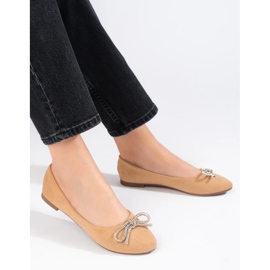 Ballerines classiques pour femmes en beige Shelovet 1