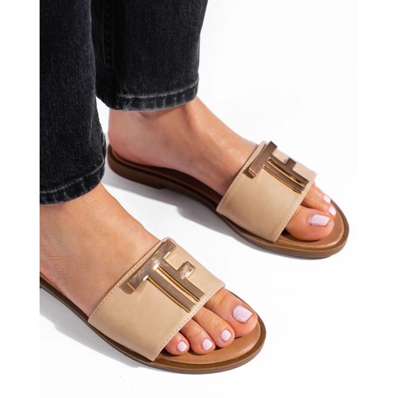 W. Potocki Sandales plates beiges pour femmes de chez Potocki 1