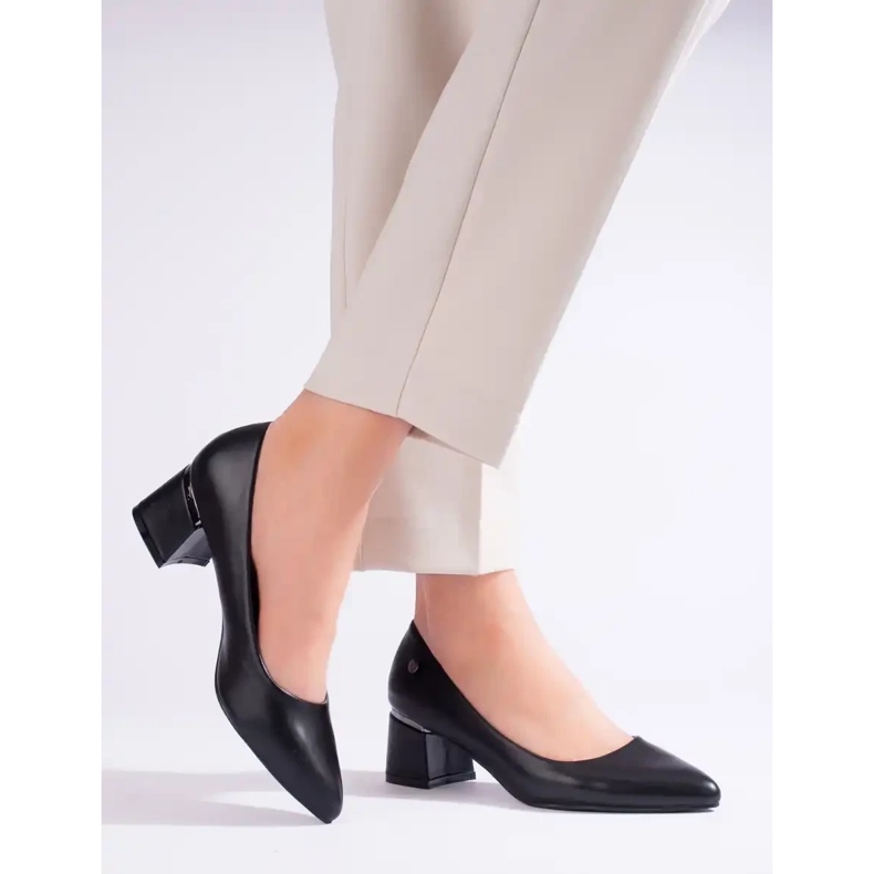 Escarpins femme à petit talon noir Vinceza 1