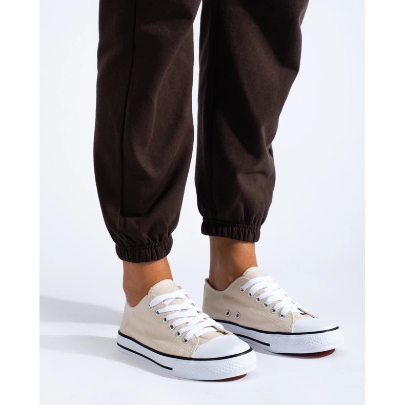 Baskets beiges classiques Shelovet 2 Baskets beiges classiques Shelovet 2