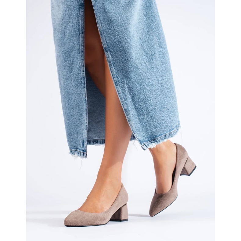 Escarpins à talons bas en daim Shelovet beiges 2