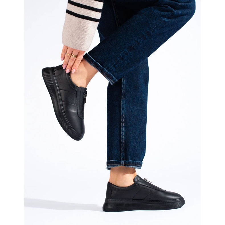 Chaussures pour femmes en cuir noir par T.Sokolski le noir 2