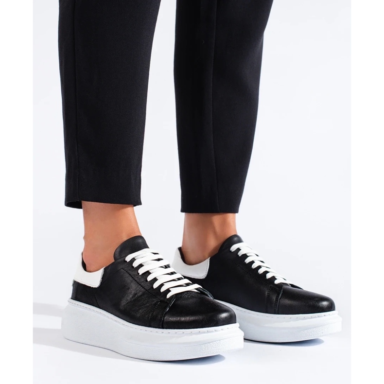 Chaussures de sport classiques pour femmes noires par T.Sokolski 1