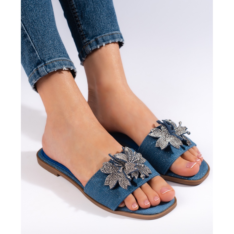 Claquettes femme en jean avec décoration bleu 2