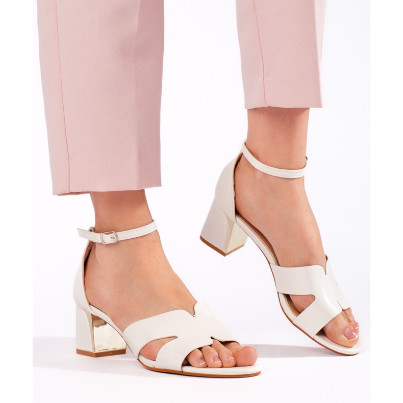 Sandales à talons hauts pour femmes blanches 2