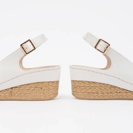 Sandales compensées basses espadrilles blanches 1