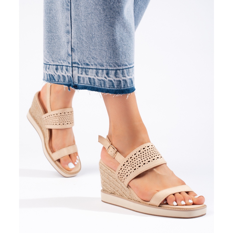 Sandales compensées femme beiges 2