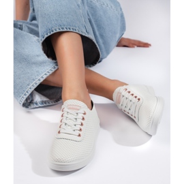 Baskets femme classiques ajourées blanches 2