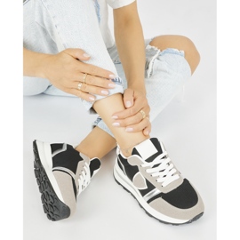 Chaussures de sport femme noires et beiges 2
