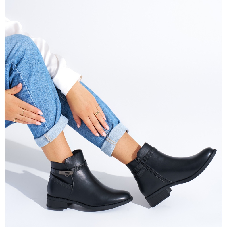 Bottines noires à talons bas pour femme le noir 1