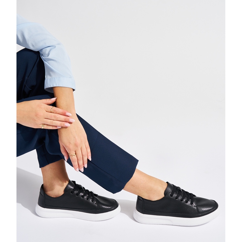 Baskets noires ajourées en cuir par Sergio Leone le noir 1