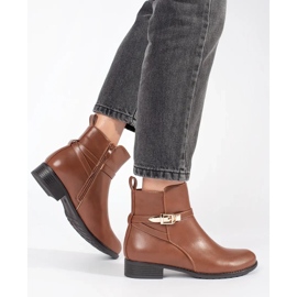 Bottines femme marron à talon bas et bride décorative brun 1