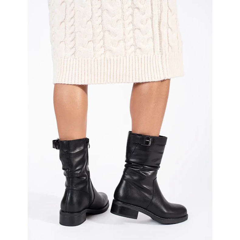 Sergio Leone Bottines femme isolées en cuir noir 2