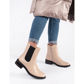 Bottines Chelsea beige clair avec empiècement élastique 1