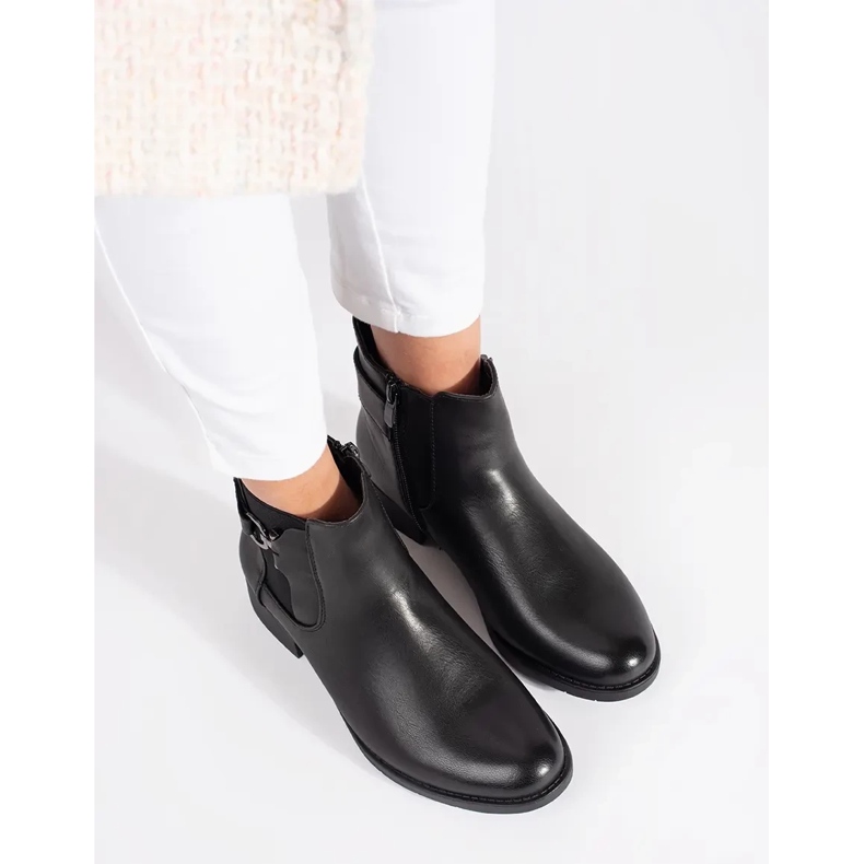 Bottines Chelsea noires classiques à talon plat 1