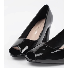 Pompes noires peintes sur le post Sergio Leone le noir 1 Pompes noires peintes sur le post Sergio Leone le noir 1