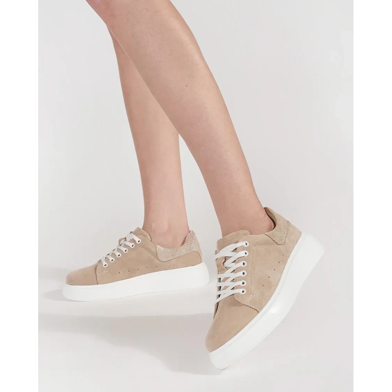 Goodin Baskets en cuir beige sur une semelle épaisse 2