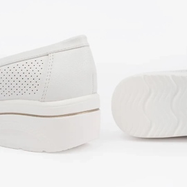 Goodin Mocassins blancs sur une semelle épaisse blanche 1