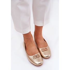 Ballerines féminines élégantes avec un Vinceza PLN 62206 Golden doré 2