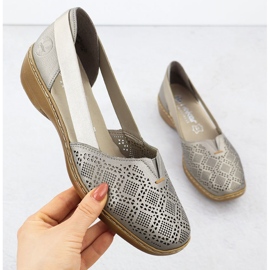 Chaussures en cuir ouverte pour femmes, Comfort Meringue Rieker 41351-90 beige 1