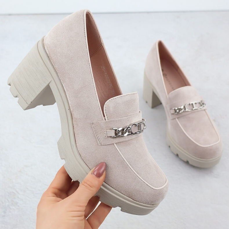 Chaussures pour femmes avec daim beige Potocki SZ12629 avec une chaîne 1
