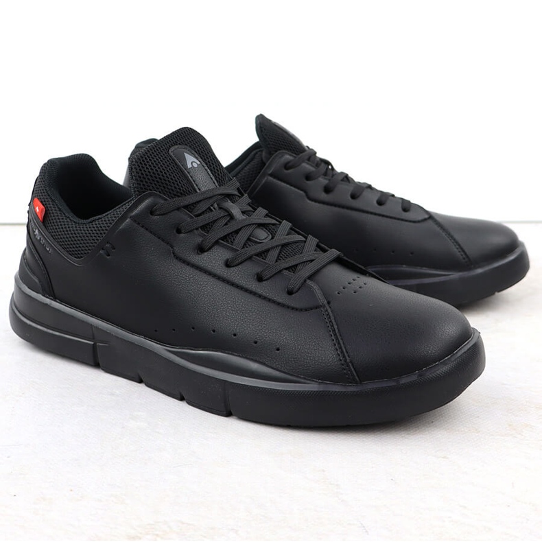 Chaussures de sport en cuir masculin noir McArthur MC19 1
