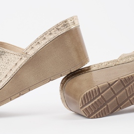Goodin Golden Women's Flip -flops on coin doré 1