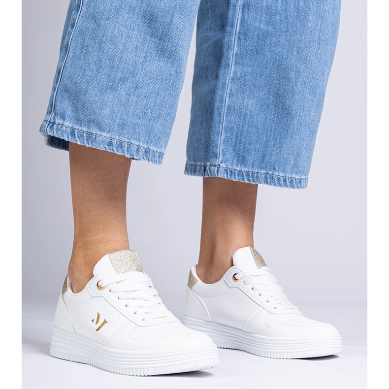 Baskets blanches pour femmes avec des paillettes dorées 2
