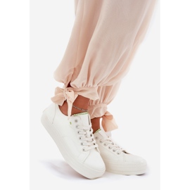 Baskets féminines sur la plate-forme avec éco en cuir Big Star RR274A295 blanc 1