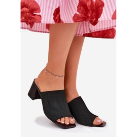 Talons hauts des femmes de la piste noire 1