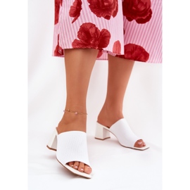 Slippers à thèmes hauts pour femmes blanc 2