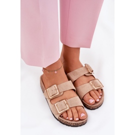 Les tongs des femmes avec des pinces sur une semelle en liège beige 5