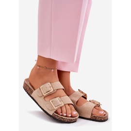 Les tongs des femmes avec des pinces sur une semelle en liège beige 1
