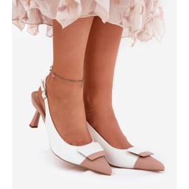 Talons hauts élégants avec une décoration en cuir blanc écologique blanche 1 Talons hauts élégants avec une décoration en cuir blanc écologique blanche 1