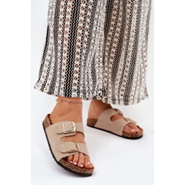 Les tongs pour femmes sur une plate-forme en liège avec des pinces dorées beige 2 Les tongs pour femmes sur une plate-forme en liège avec des pinces dorées beige 2