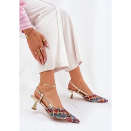Talons hauts avec un bout pointu et un talon multicolore ouvert 5