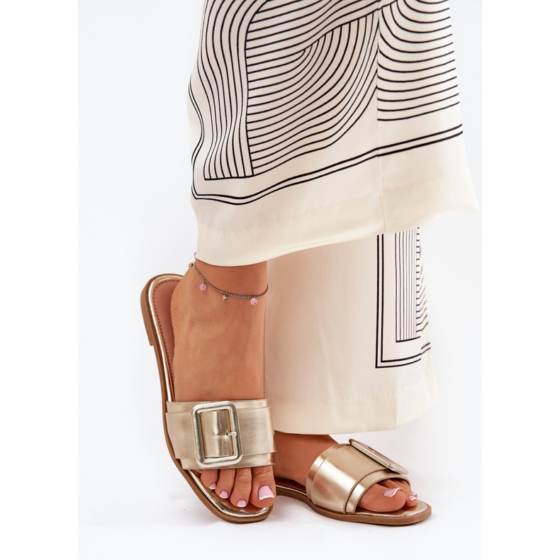 Slippers pour femmes en cuir écologique plat avec boucle dorée 2