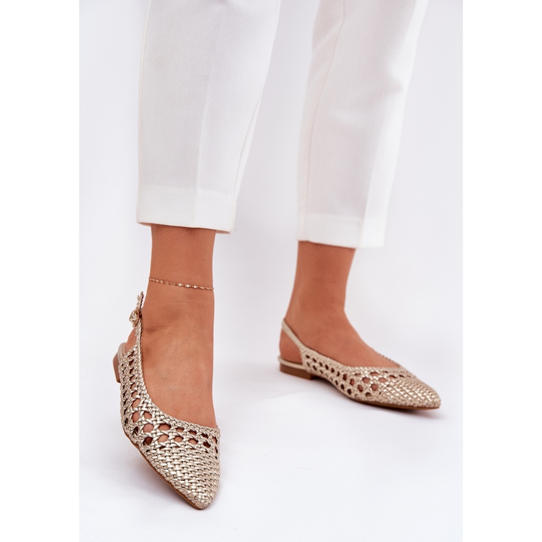 Sandales avec tresse et orteils pointues or doré 2