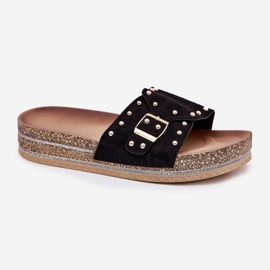 Slippers pour femmes sur la plate-forme avec une boucle et des goujons noirs le noir 4