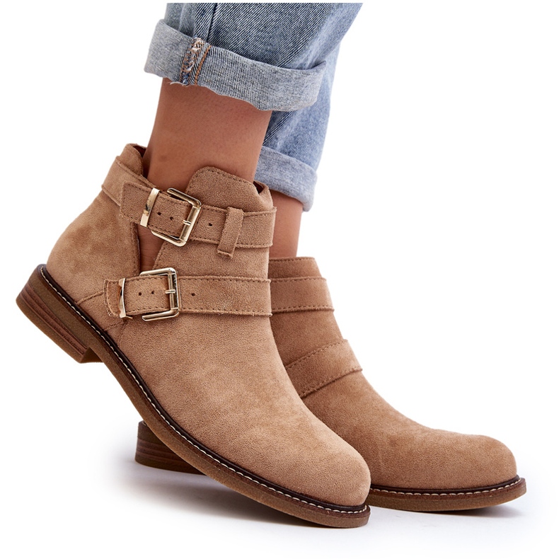 Talons plats des femmes avec des rayures beiges 6