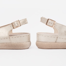 Goodin Sandales dorées avec semelle intérieure en cuir 1